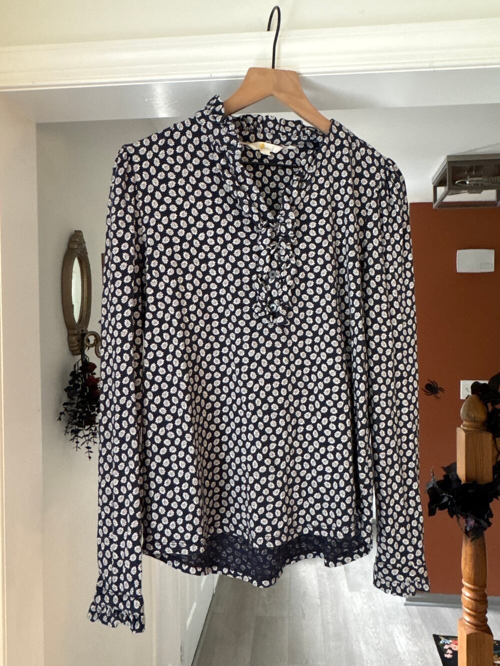 Boden Ruffle Neck Floral Henley Top Size 10 Navy Blue Long Sleeve